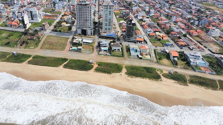 Venice Home Club | Beira-Mar com Varanda Gourmet