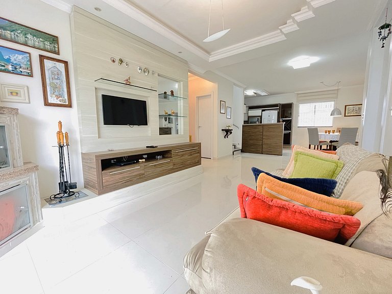 Fantástica Casa apenas 150m - Praia Grande > Penha