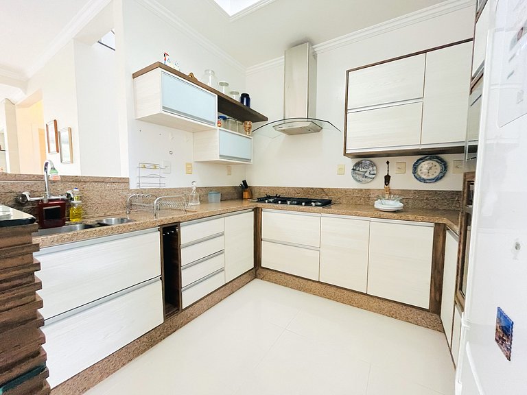 Fantástica Casa apenas 150m - Praia Grande > Penha