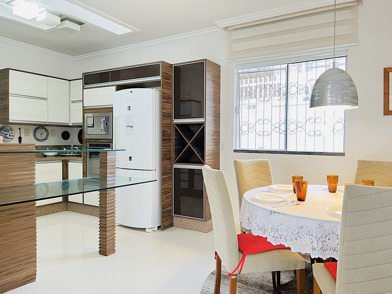 Fantástica Casa apenas 150m - Praia Grande > Penha