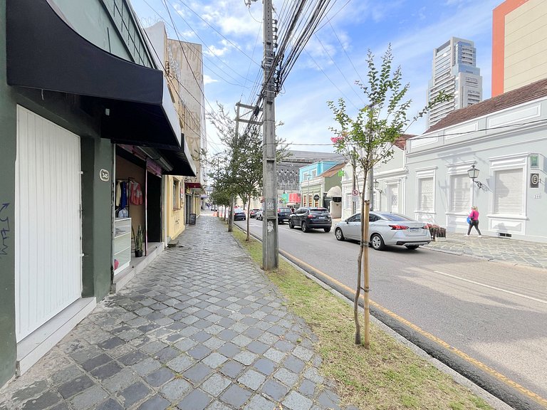 Hospede no São Francisco - o bairro mais lindo de Curitiba