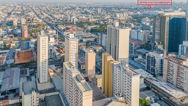 Excelente Edifício Central e Próximo ao estádio do Athletico