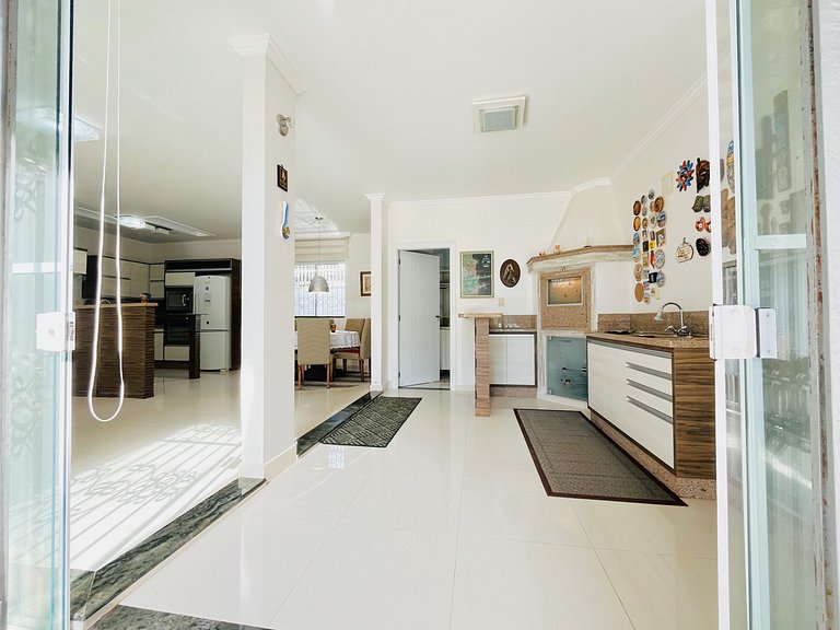 Fantástica Casa apenas 150m - Praia Grande > Penha