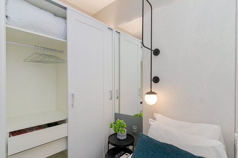 Helbor Stay | Quarto moderno e sofisticado | C161