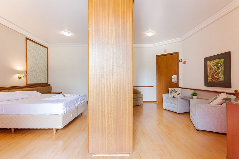 Batel Residence | PIB Curitiba | Shopping