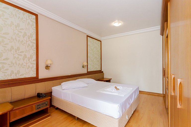 Batel Residence | PIB Curitiba | Shopping
