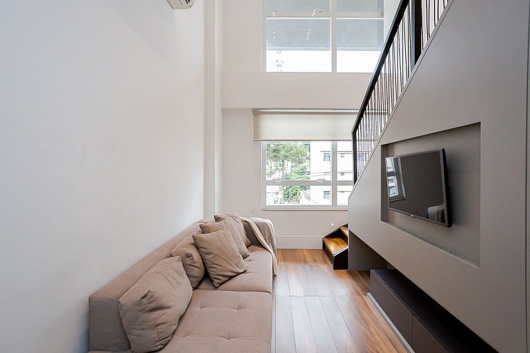 Duplex Moderno | Perto do Parque Barigui | C207