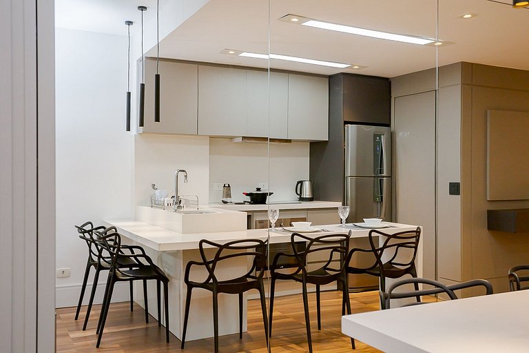 Duplex Moderno | Perto do Parque Barigui | C207