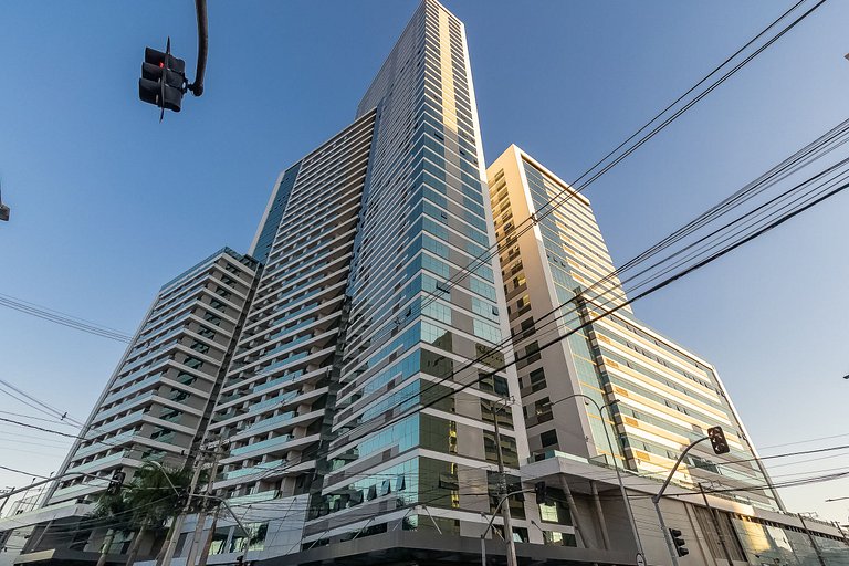 7th Avenue | Piscina | Academia | UTFPR