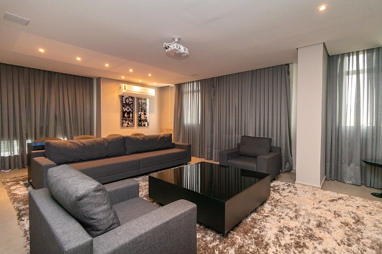 7th Avenue - Centro | Curitiba | Gonzaga Stays