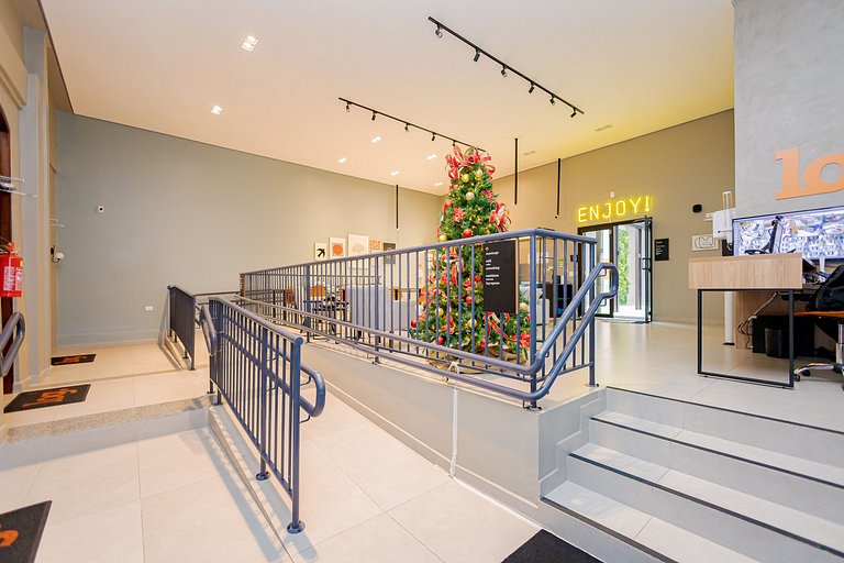 Centro | Estúdio com Piscina e Academia | C303