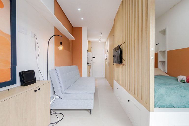 Centro | Estúdio com Piscina e Garagem | C229