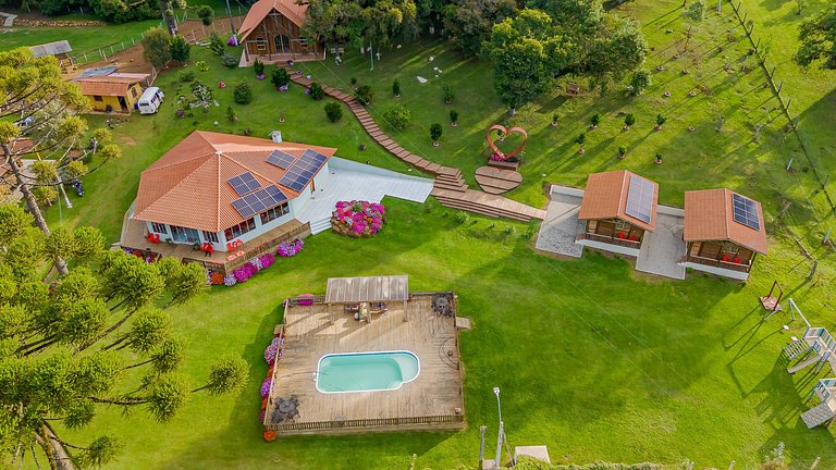Paz | Natureza | Piscina | Chalé Bem-te-vi | C231