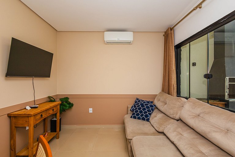 Imóvel incrível apenas 700m da praia