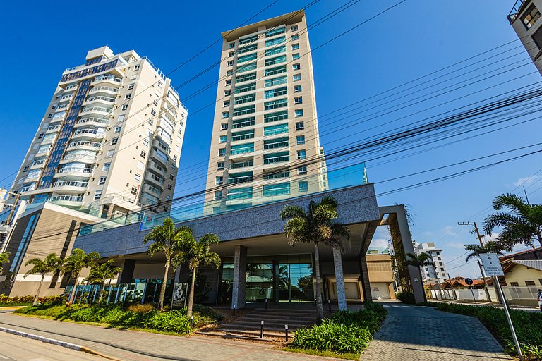 Venice Home Club | Beira-Mar com Varanda Gourmet