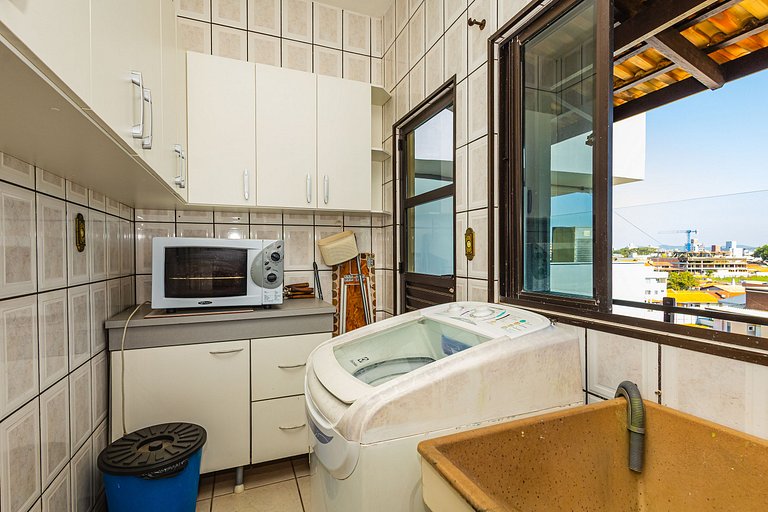4 Quartos | A 250m da Praia do Grant | P238