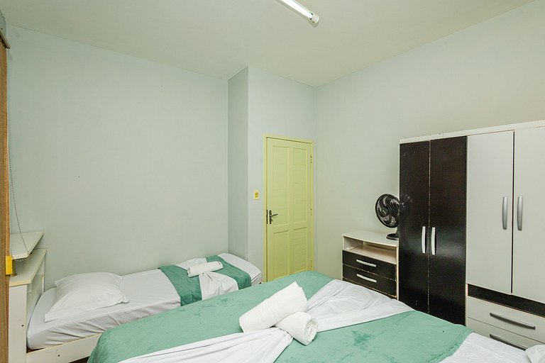4 Quartos | A 250m da Praia do Grant | P238