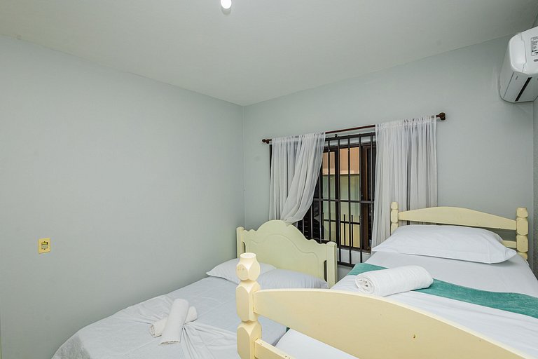 4 Quartos | A 250m da Praia do Grant | P238