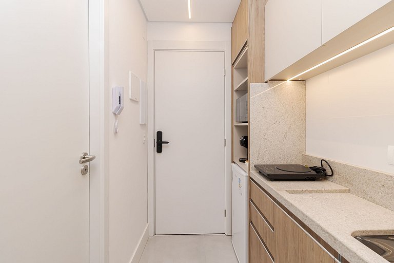 Diamond Tower | Studio | Batel | C252