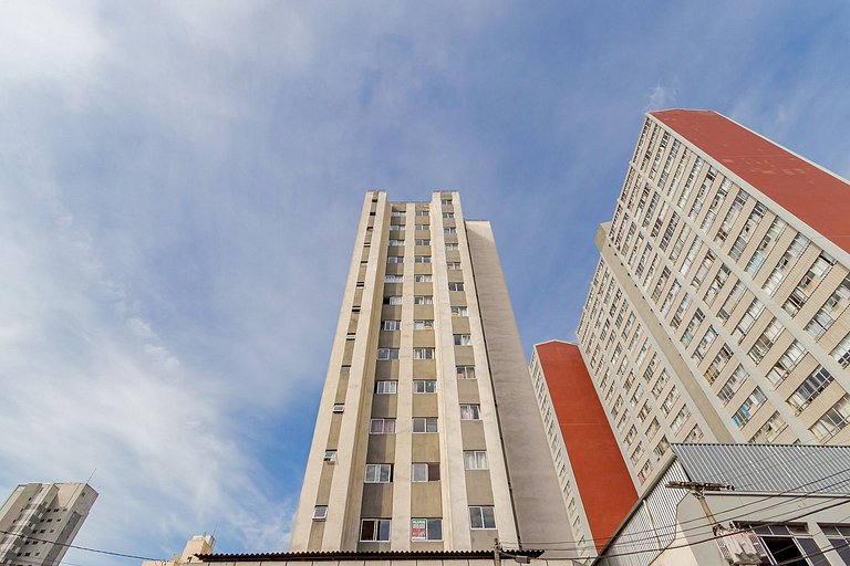 1 quarto | UFPR, Teatro Guaíra | Rodoviária | C259