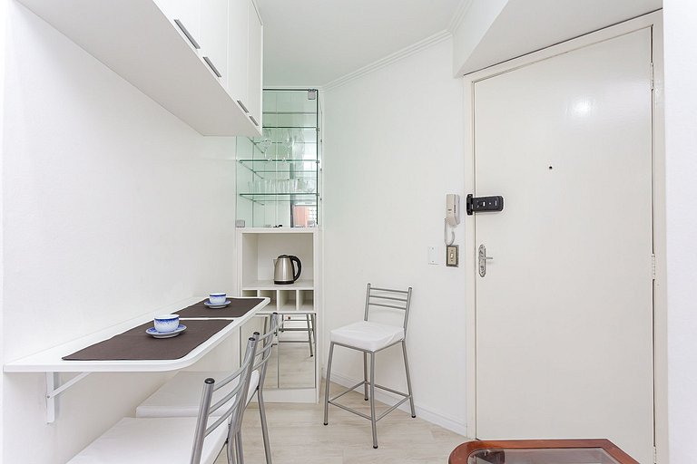 1 quarto | UFPR, Rodoviária | Couto Pereira | C268
