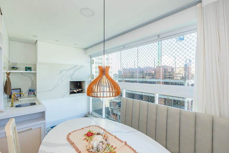 Venice Home Clube | Beira-Mar com Varanda Gourmet