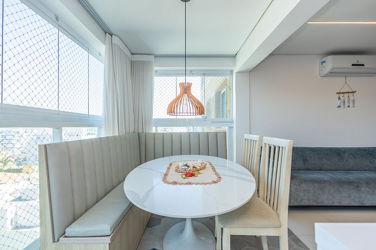 Venice Home Club | Beira-Mar com Varanda Gourmet