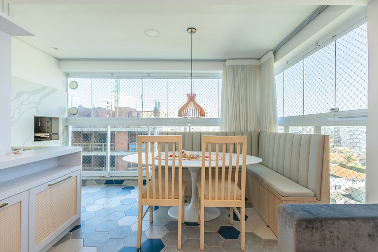 Venice Home Clube | Beira-Mar com Varanda Gourmet