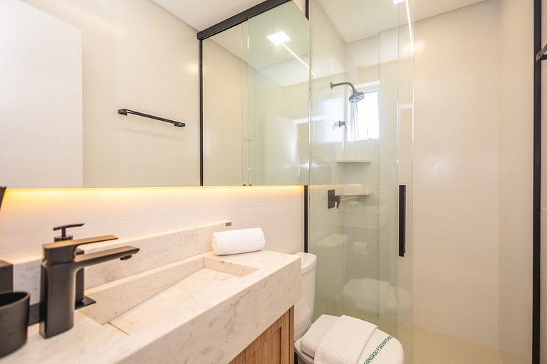 Latitude 26° | 50m da Praia | Vista pro Mar | P258