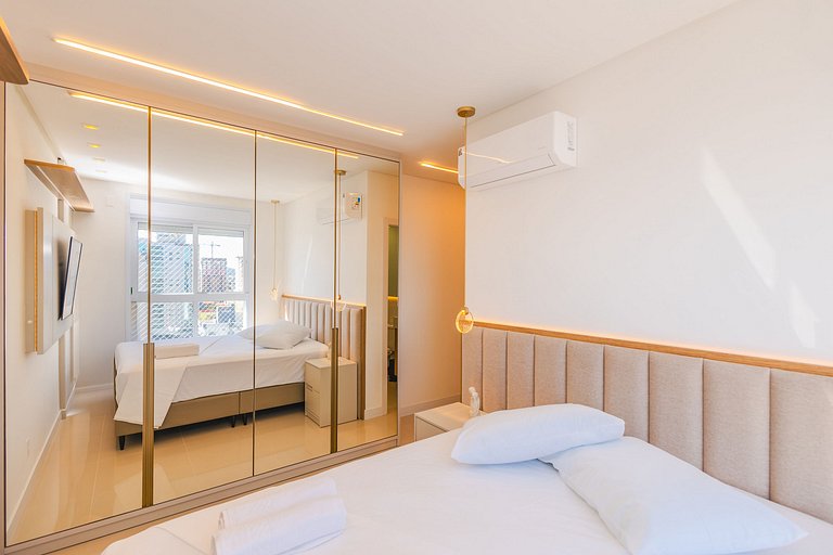 Latitude 26° | 50m da Praia | Vista pro Mar | P258