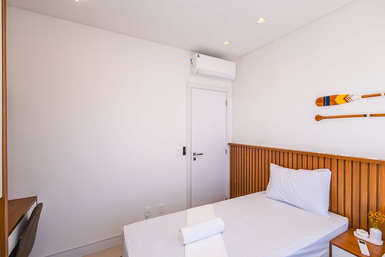 Latitude 26° | 50m da Praia | Vista pro Mar | P258