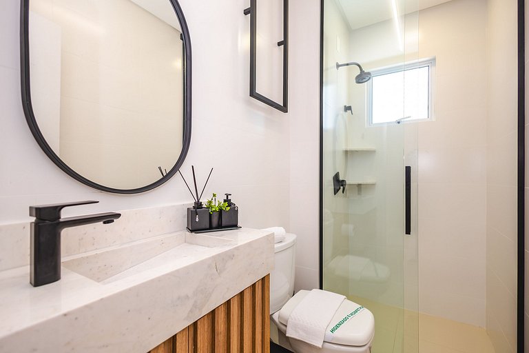 Latitude 26° | 50m da Praia | Vista pro Mar | P258