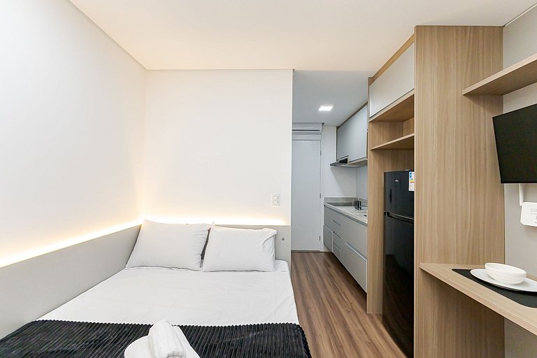 Diamond Tower | Studio com Varanda | Batel | C286