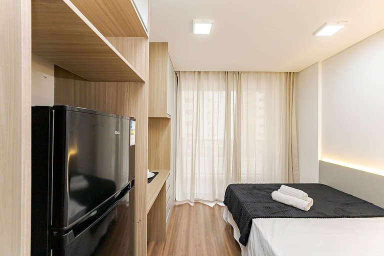 Diamond Tower | Studio com Varanda | Batel | C286