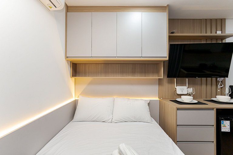 Diamond Tower | Batel | Studio com Varanda | C281