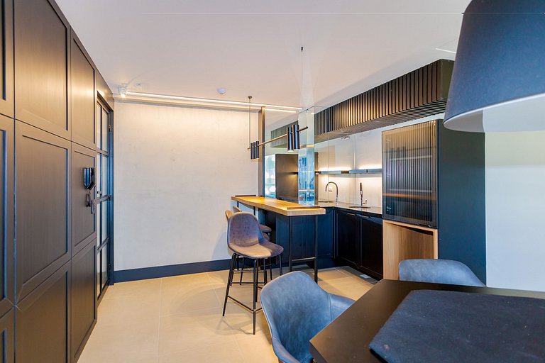 New Faivre | Studio Moderno com Garagem | C291