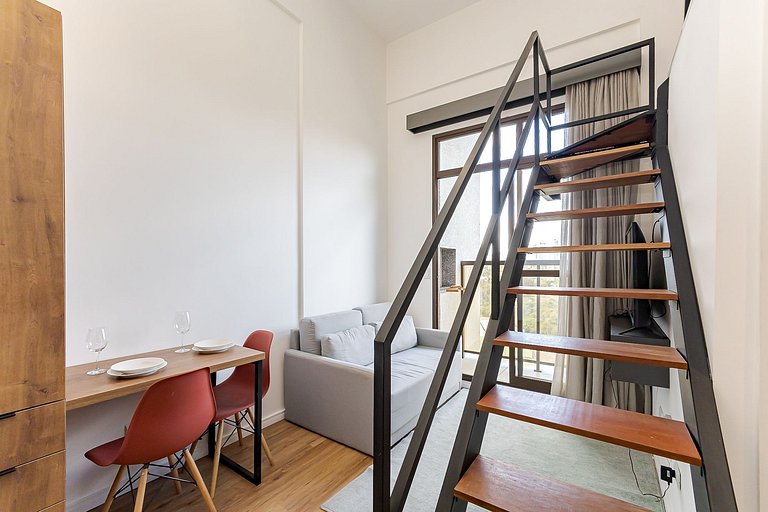 Eco Smart | Estúdio com Mezanino e Garagem | G014