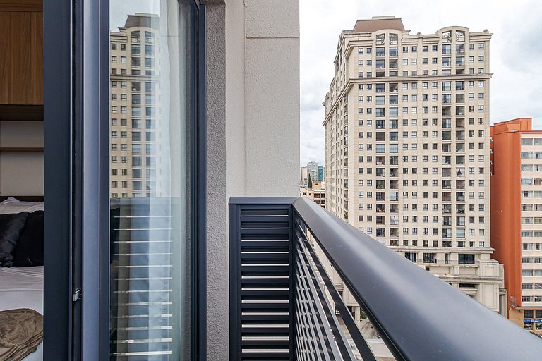 Centro | Estúdio com Piscina e Academia | C296