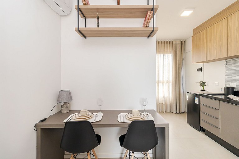 Centro | Estúdio com Piscina e Academia | C296