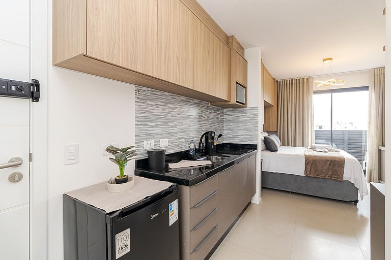 Centro | Estúdio com Piscina e Academia | C296