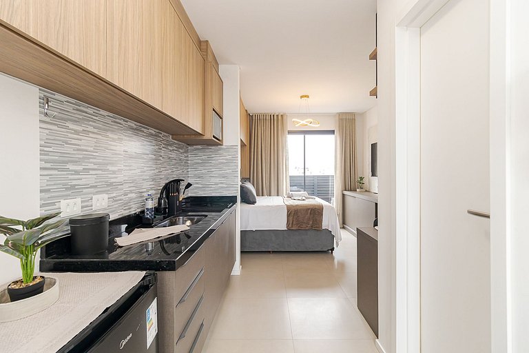 Centro | Estúdio com Piscina e Academia | C296