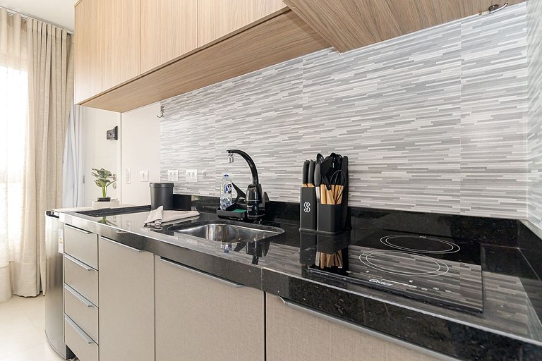 Centro | Estúdio com Piscina e Academia | C296