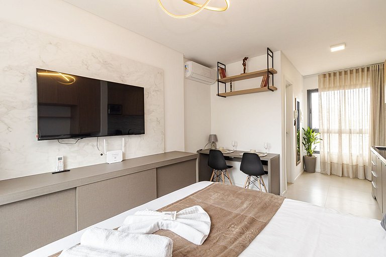 Centro | Estúdio com Piscina e Academia | C296