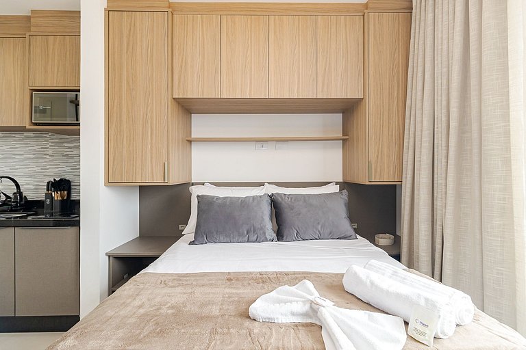 Centro | Estúdio com Piscina e Academia | C296