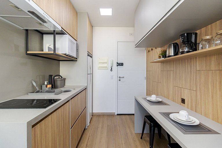 Centro | Estúdio com Piscina e Academia | C303