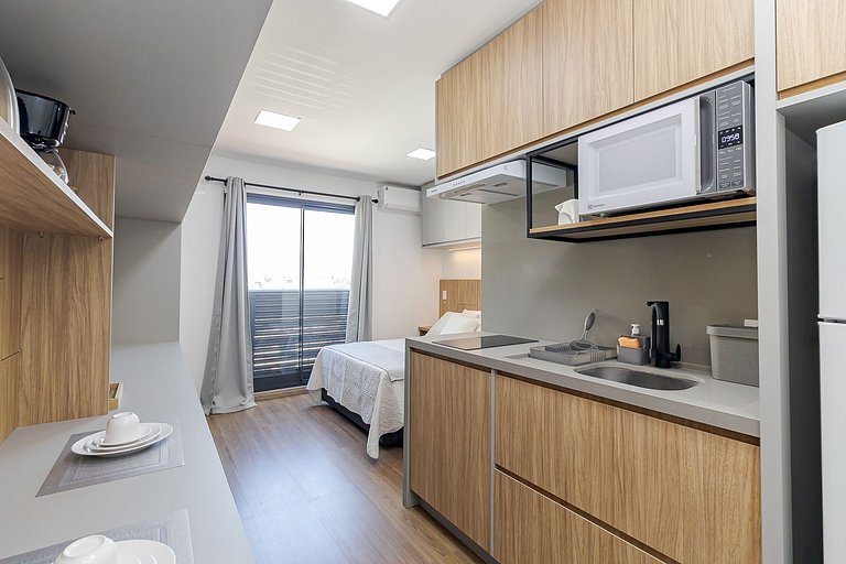 Centro | Estúdio com Piscina e Academia | C303