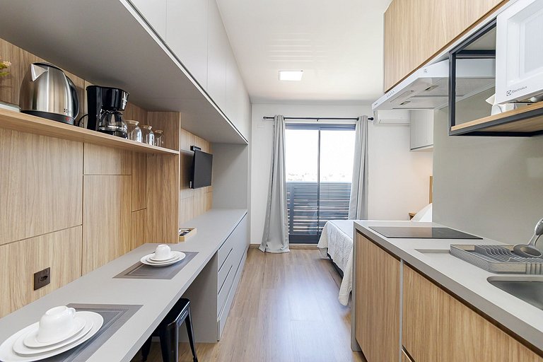 Centro | Estúdio com Piscina e Academia | C303