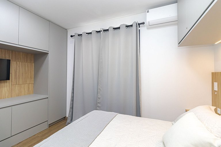 Centro | Estúdio com Piscina e Academia | C303