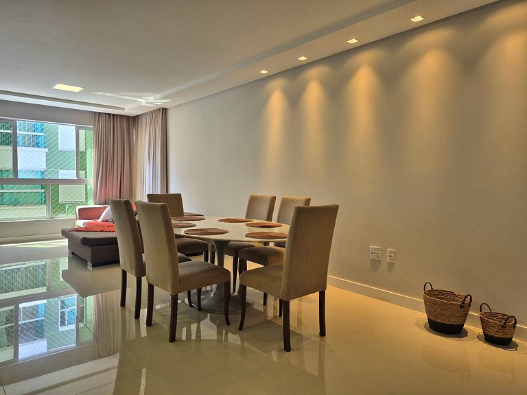 Apartamento de 120 metros no coração de Balneário Camboriú c