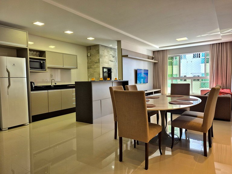 Apartamento de 120 metros no coração de Balneário Camboriú c